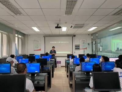 北京师范大学分营信息技术自主研究性学习活动成功举办，青少年共探网络技术服务新视野